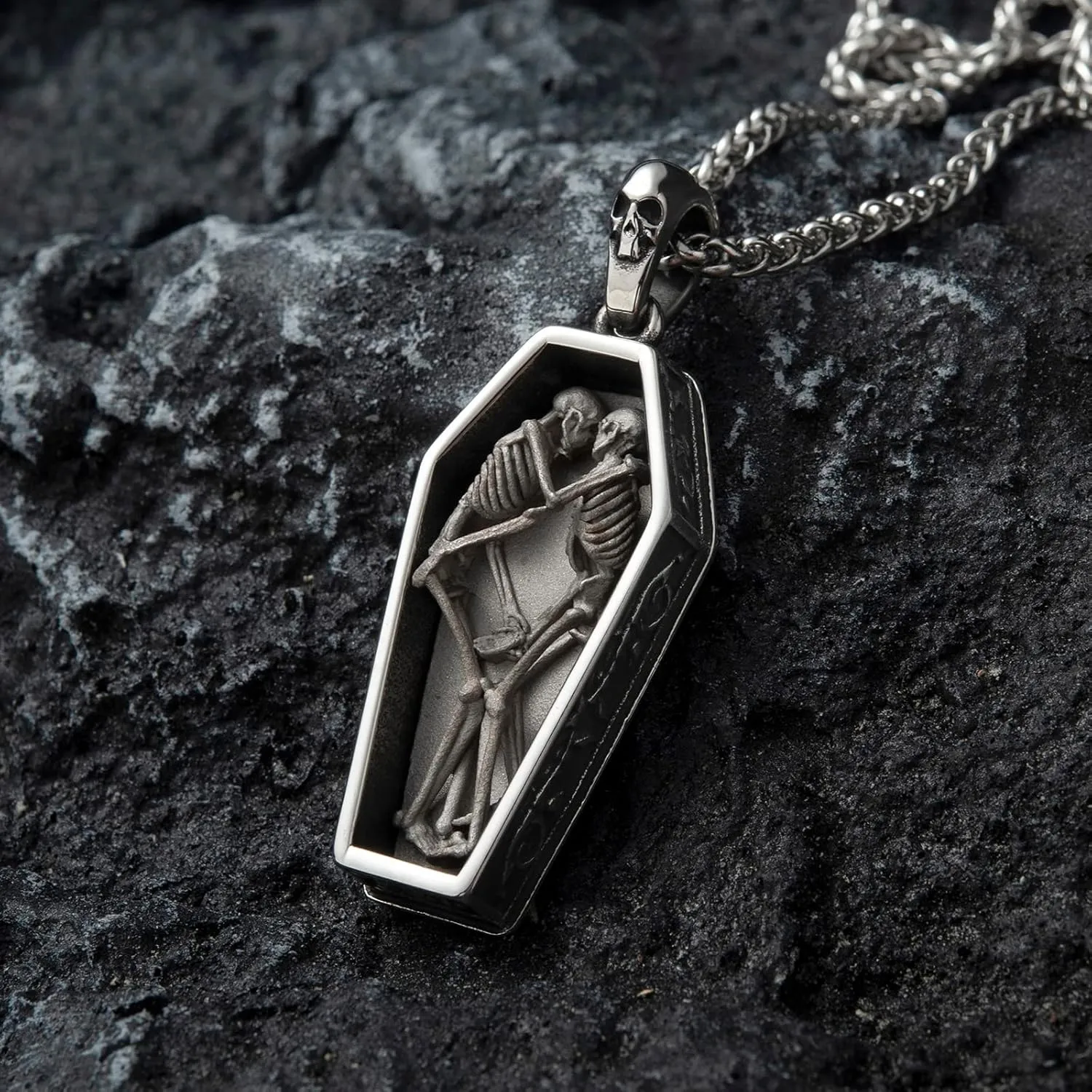 Skull Necklace for Men Stainless Steel Gothic Punk Emo Biker Necklace Jewelry for Men 60cm